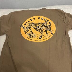 Riley green Carhartt concert shirt size small but fits big